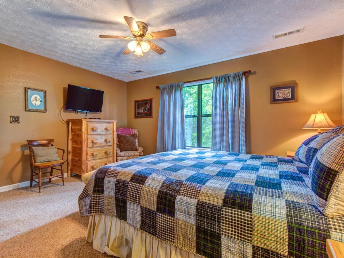 جاتلينبرج Great Expectations, 3 Bedrooms, Fireplace, Pool Table, Hot Tub, Sleeps 10 المظهر الخارجي الصورة